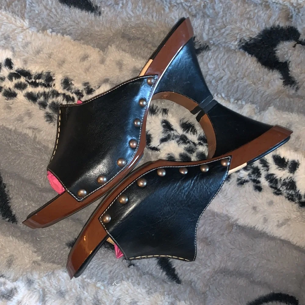 Sofft Leather Open Toe Sandals / Heels — 9.5